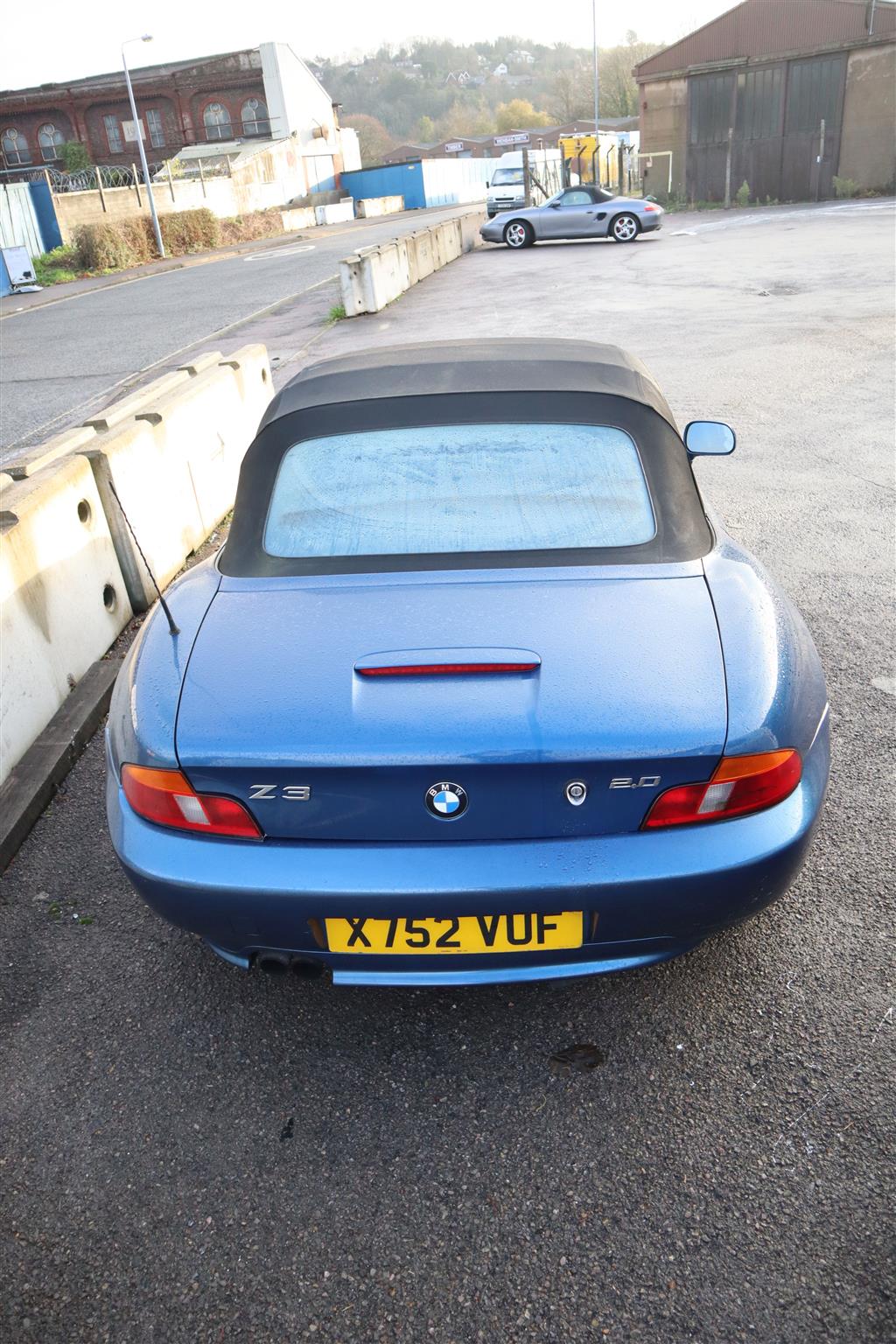 BMW Z3, registered Oct 2000, 187,950 miles, MOT expired 18.11.2020. To be sold without reserve, NO BUYERS PREMIUM